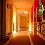 Om Hotel & Lounge-Bar